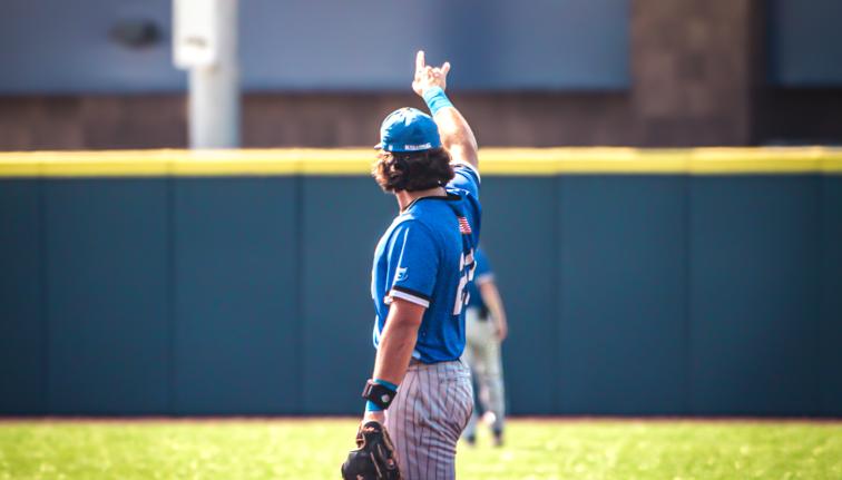 Baseball Sweeps Series at Cuyahoga