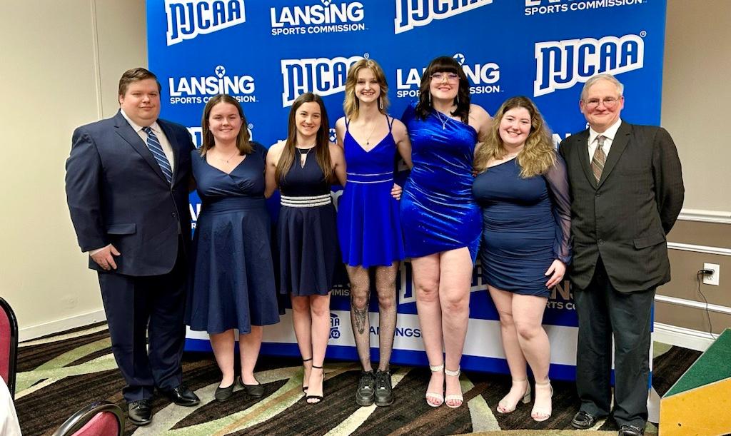 Women's Bowling Finished 7th at Nationals